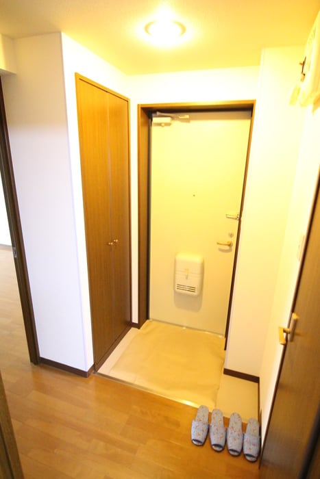 玄関 羊ヶ丘マンション