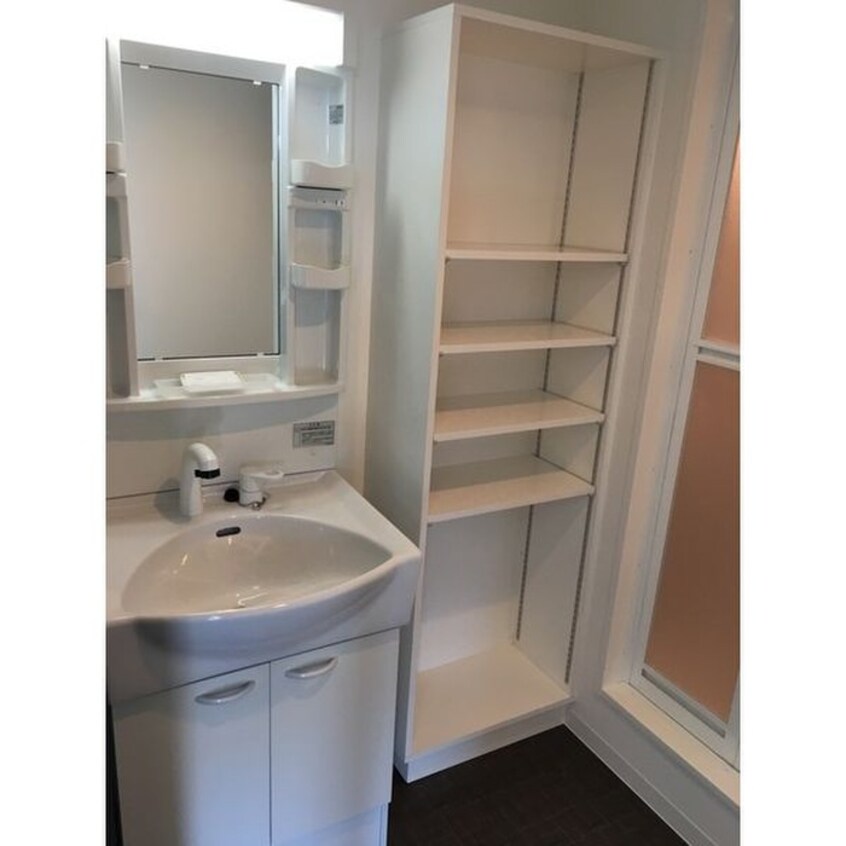 洗面 ラウレア八軒