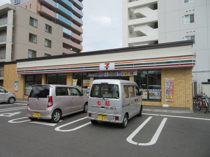 セブンイレブン(コンビニ)まで135m ハーベスト南6条
