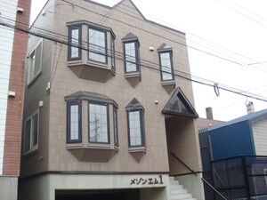 メゾンエムＩ