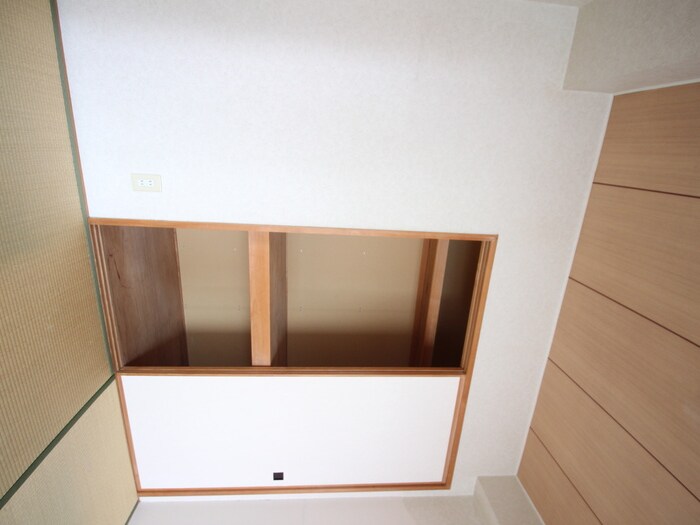 収納 エトワ－ル中の島