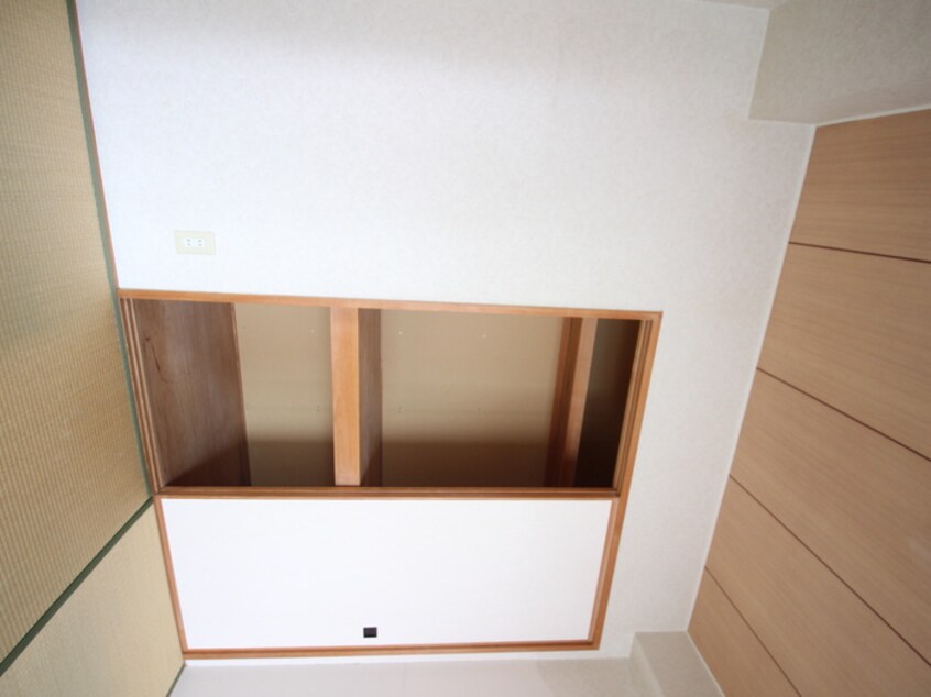 収納 エトワ－ル中の島