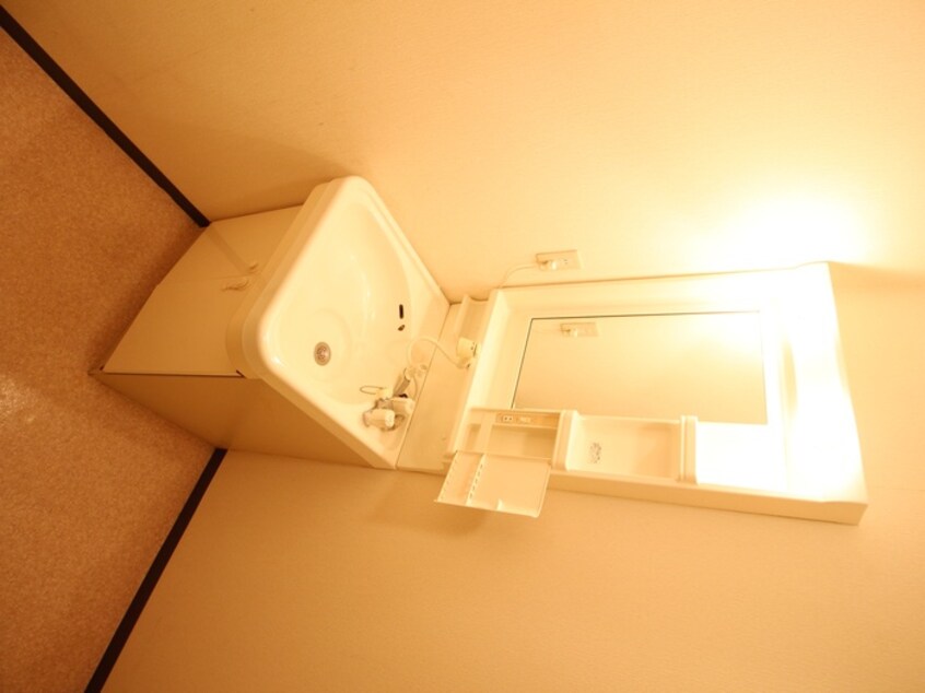 洗面 エトワ－ル中の島