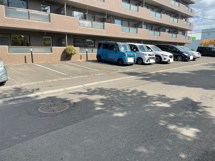 駐車場 リラコ－ト９６