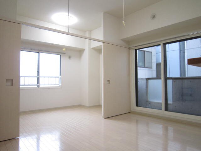 居室 クレエル大通