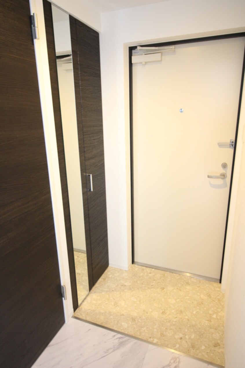 玄関 Cloud lore宮の森