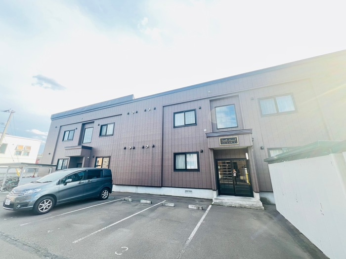 外観写真 ファミ－ユ・エザンスⅠ