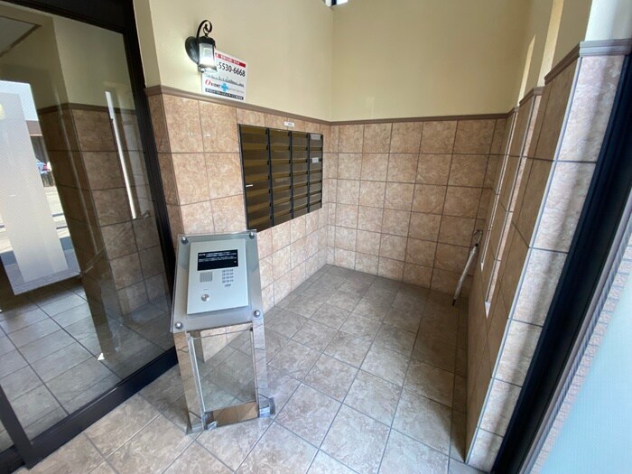 エントランス部分 クレステ－ジ北３２条