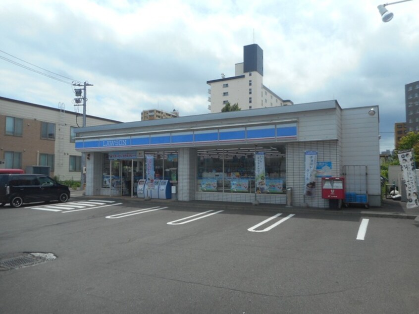 ローソン札幌豊平1条店(コンビニ)まで350m エクセレントハウス豊平３７