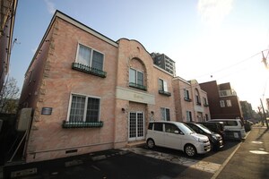 ルミエール東札幌B