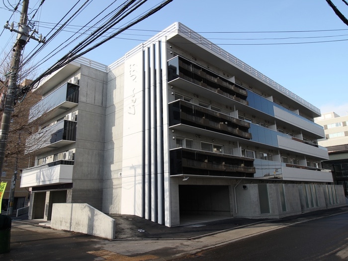 外観写真 ＬＩＥＮ　Ｎ３３