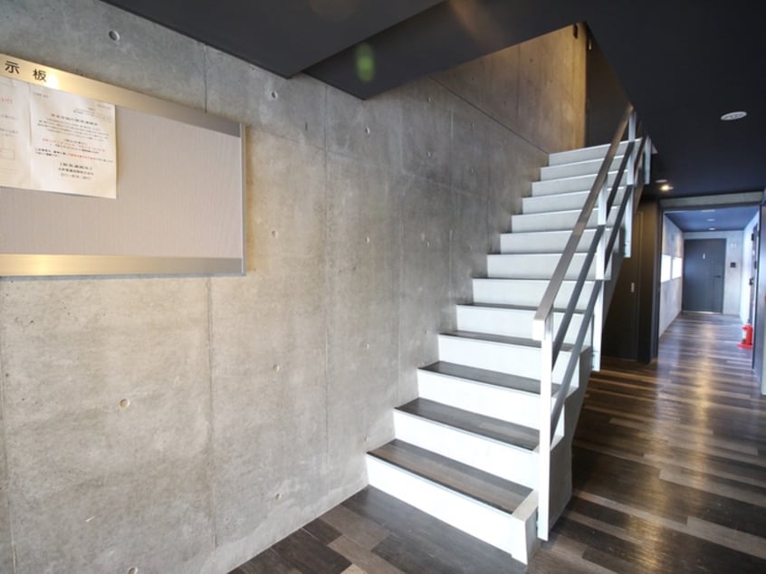 エントランス部分 ＬＩＥＮ　Ｎ３３