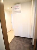 玄関 Licheres美園