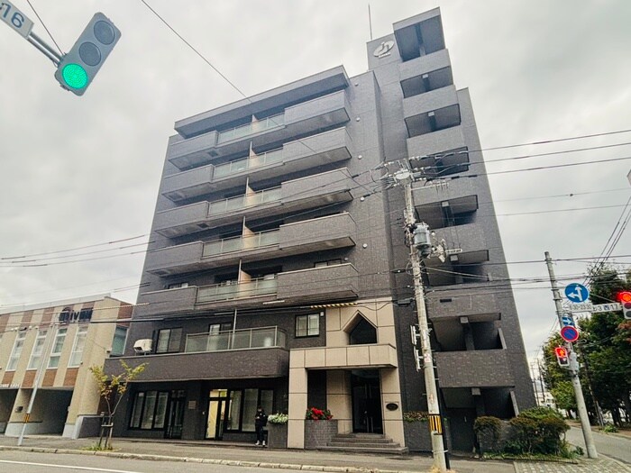 外観写真 ＡＲＭＳ美術館通