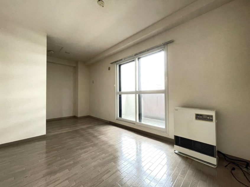 居室 ＡＲＭＳ美術館通