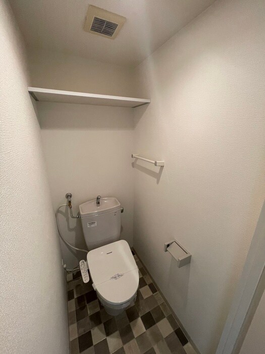 トイレ カサ ヴェルデ宮の森