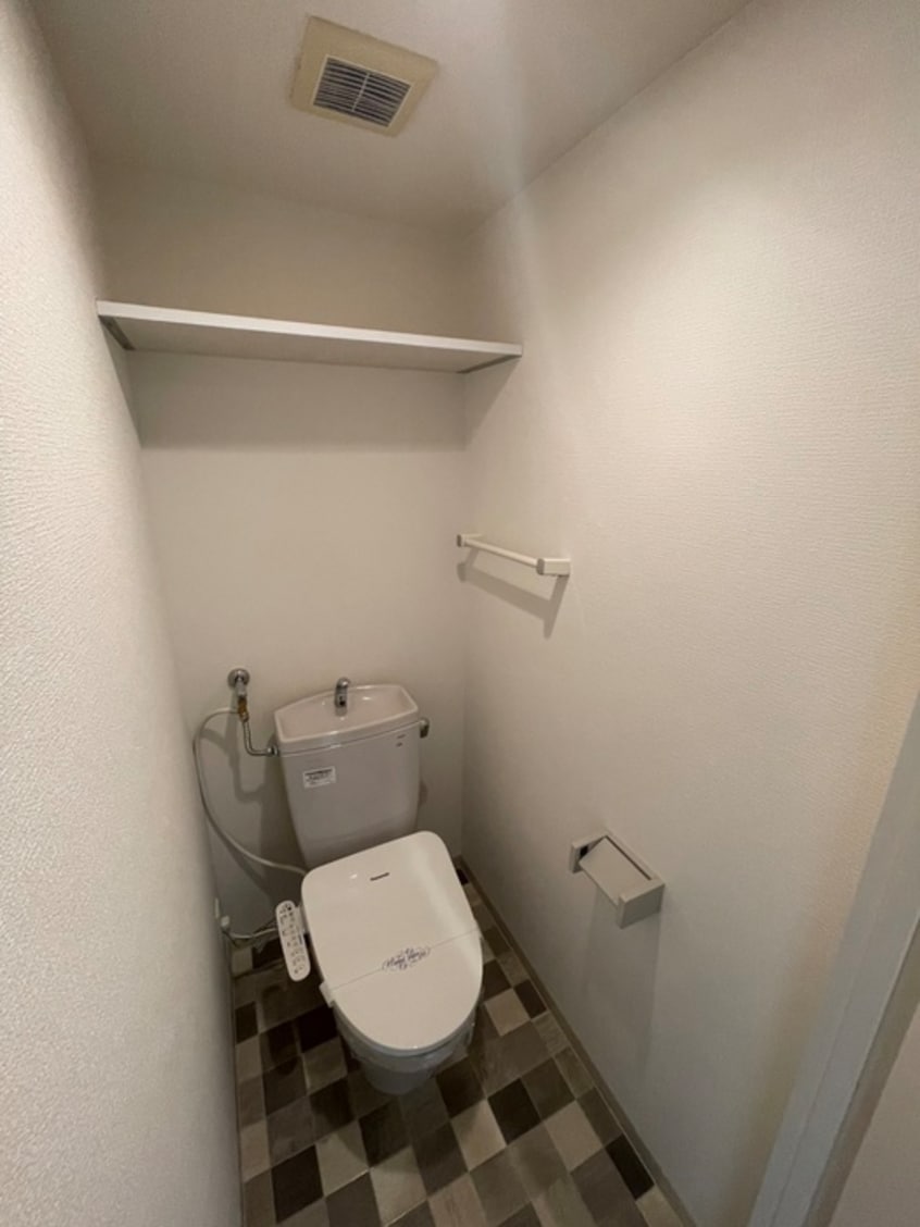 トイレ カサ ヴェルデ宮の森