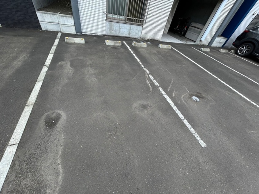 駐車場 グランシャリオ平岸通