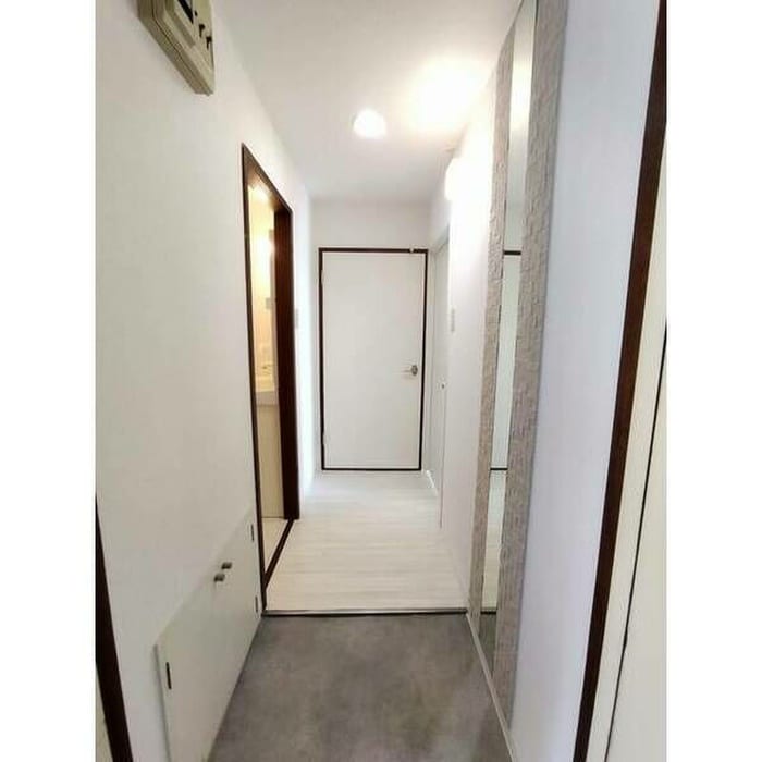 玄関 フォレストヒルズ南郷