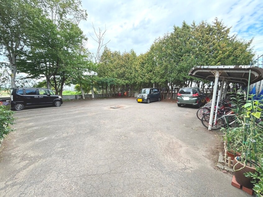 駐車場 エクセレント月寒