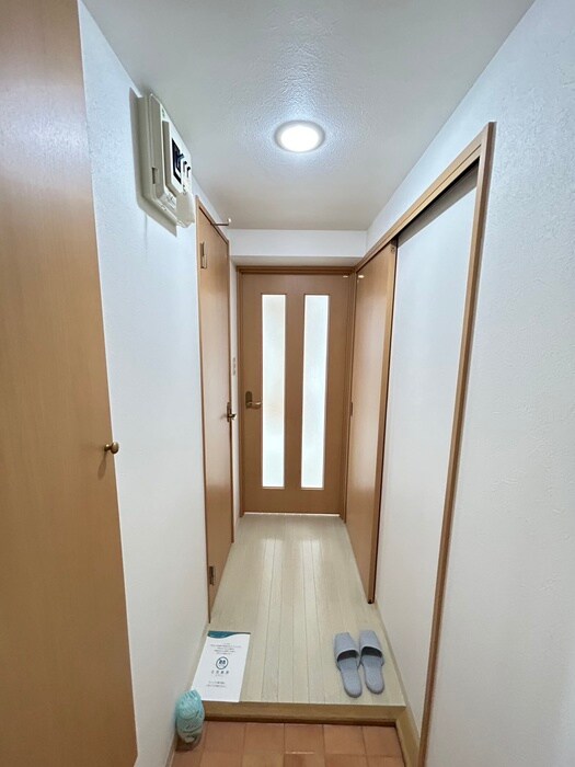 玄関 ゼスティ学園前