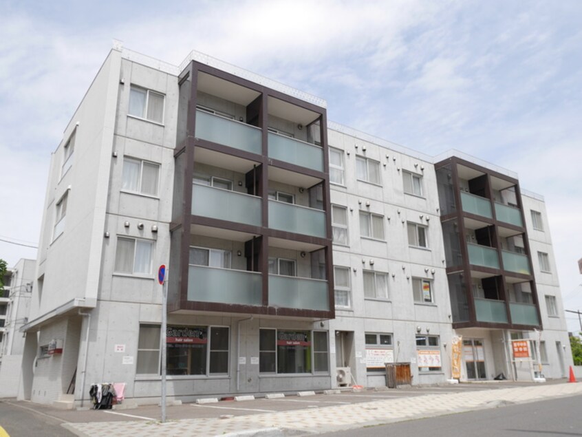 外観写真 フォルトゥ－ナ学園前