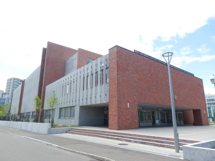 東札幌小学校(小学校)まで305m La Vita HIGASHISAPPORO