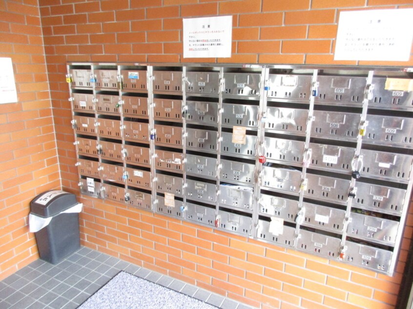 エントランス部分 藤井ビル北14条