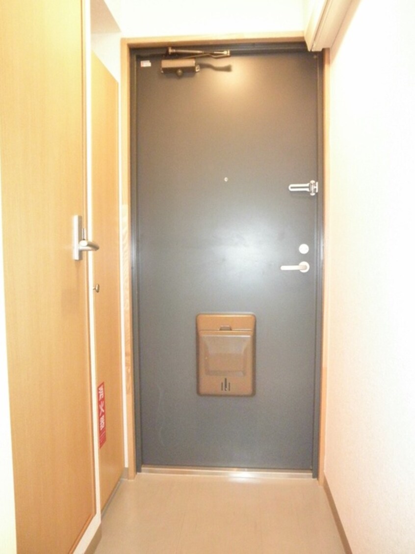 玄関 ピュアグリ－ン南郷