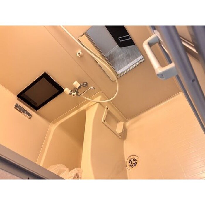バス／シャワールーム等 プレシャス５番館