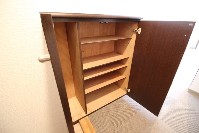 靴箱 山鼻コンパウンド