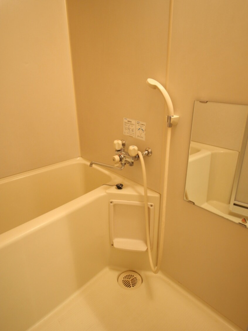 バス／シャワールーム等 サンコ－ト３３