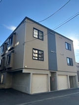 Ｕｒｉｚｕｎ　Ａｐｔ．