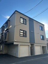 Ｕｒｉｚｕｎ　Ａｐｔ．