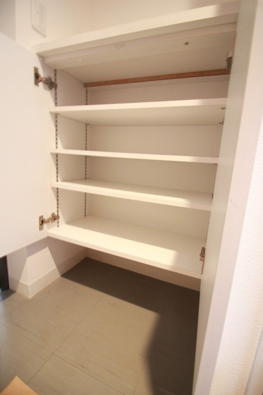 靴箱 フロントコート大通公園