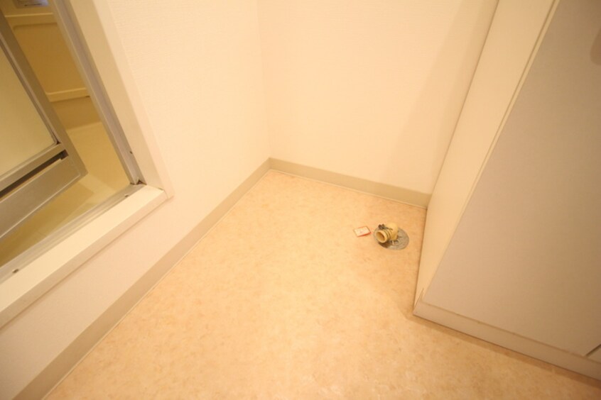 洗濯機置場 ウエストビレッジ２３