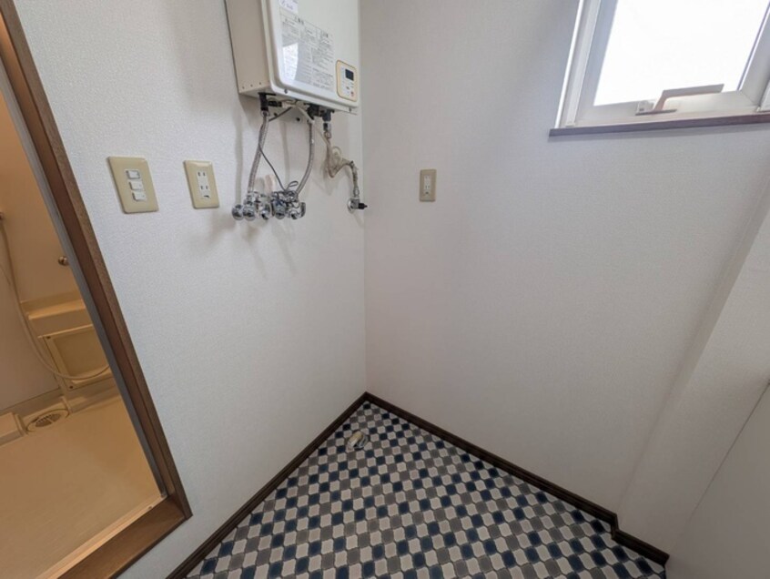 洗濯機置場 ドリ－バ－デン