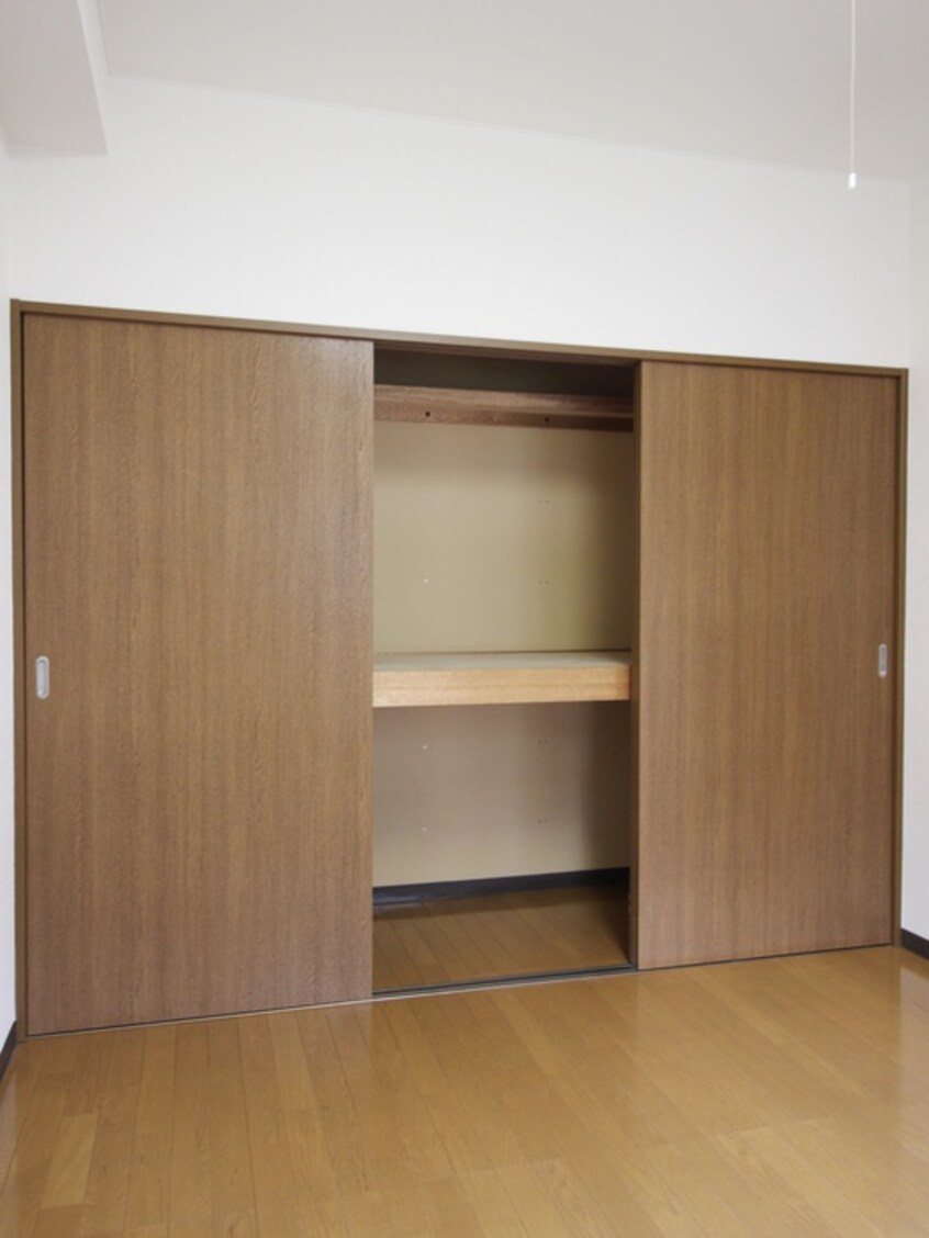 収納 エルムハイツ
