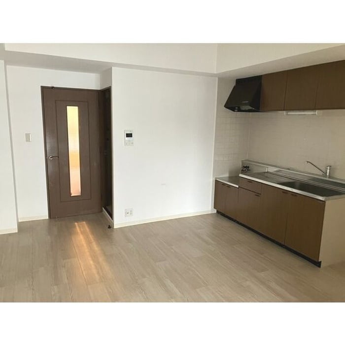 居室 クリオ行啓通参番館