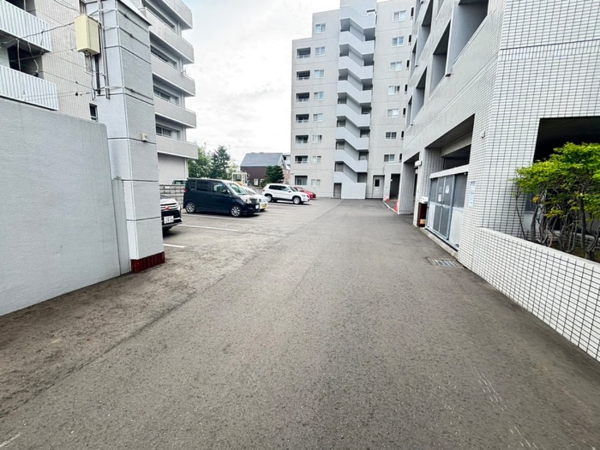 駐車場 クリオ行啓通参番館