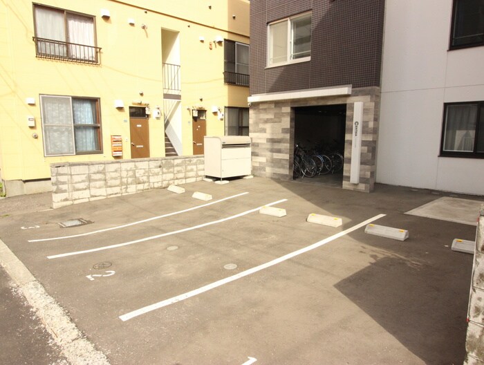 駐車場 CENTNIA山の手