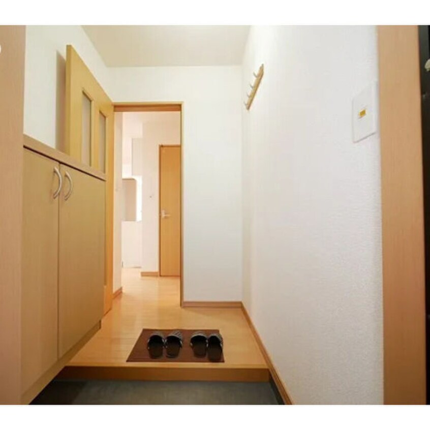 玄関 ＰＲＥＳＥＮＣＥ琴似Ｂ棟