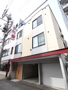 52EAMESの外観