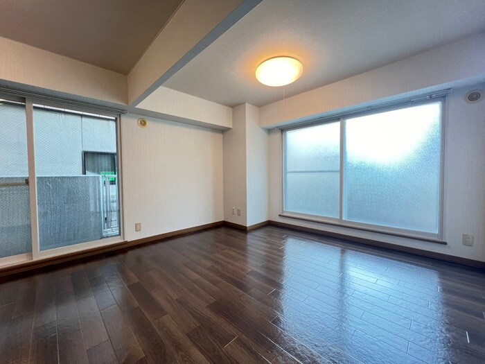 居室 メゾンＨＯＸＩＮ南１０