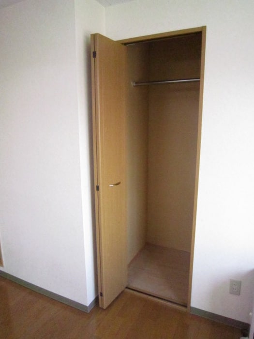 収納 アイビ－パレス３２