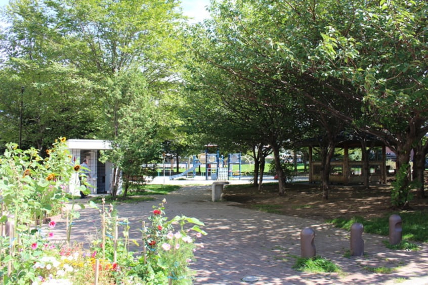 南円山さくら公園(公園)まで150m リライエンス円山
