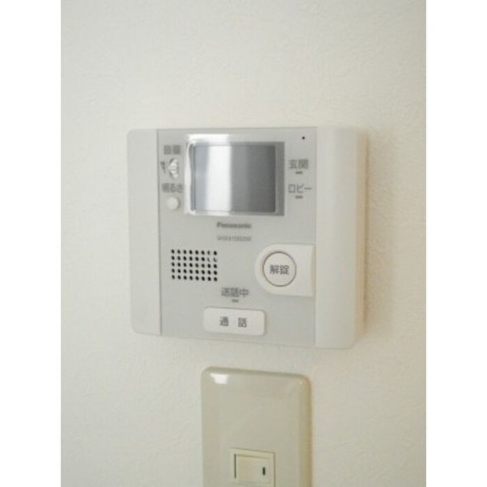 内観写真 White Mothers