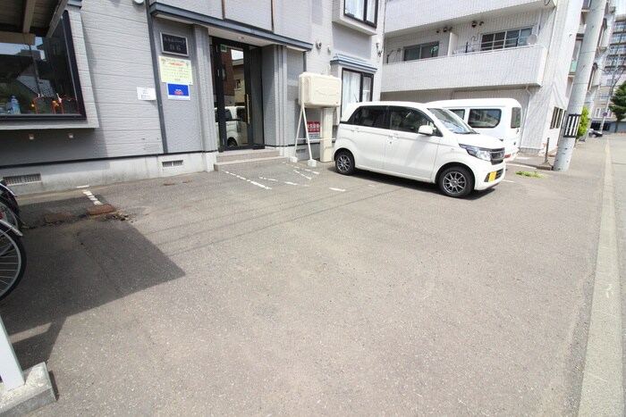 駐車場 エルムパ－ク白石