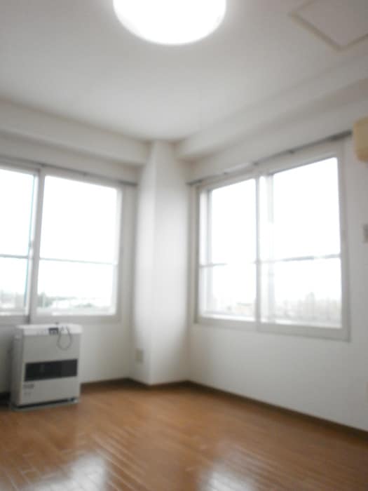 居室 ラムズ西岡