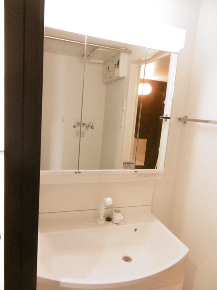 洗面 ロイヤルヒルズタワ－